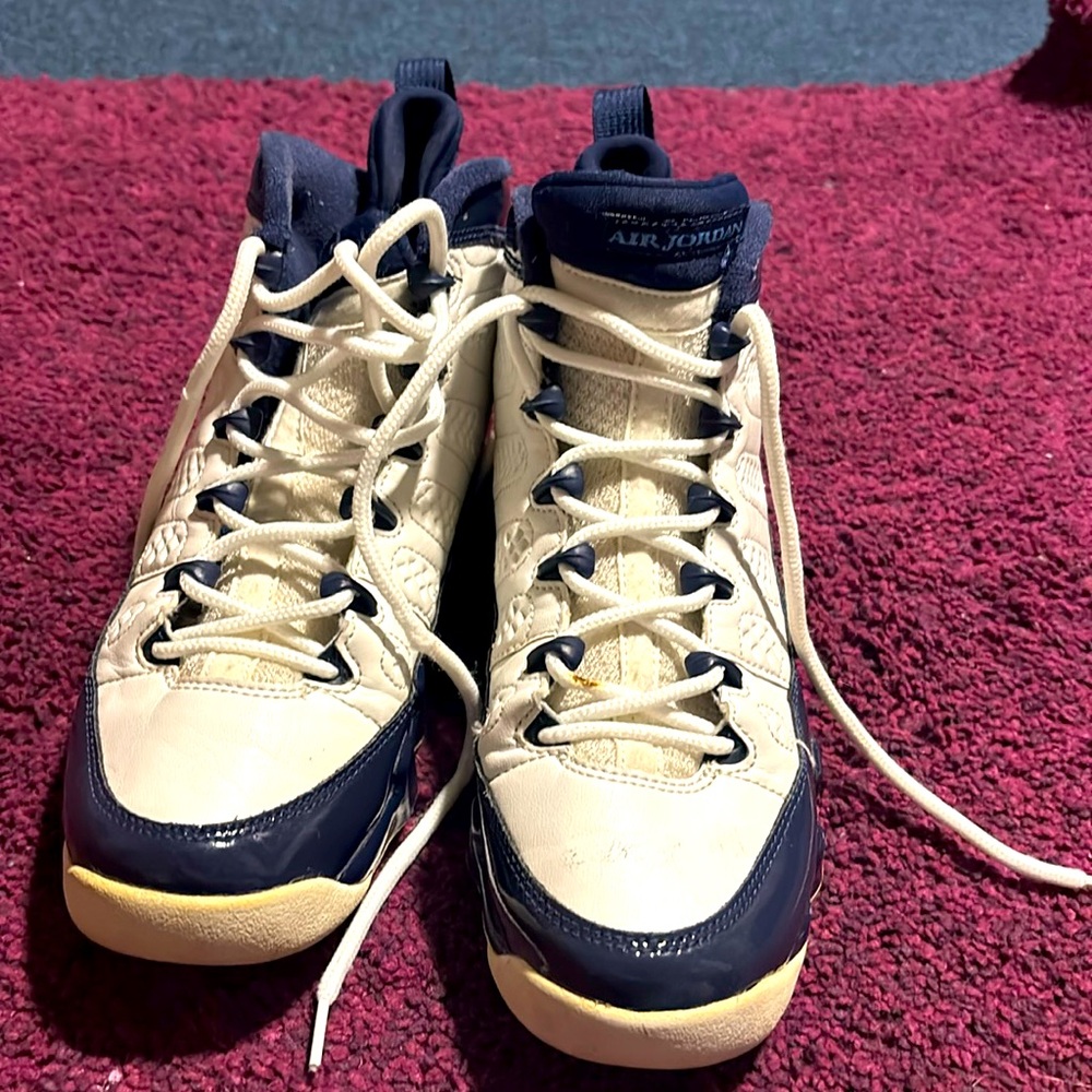 Size 7 Jordan’s retro 9
